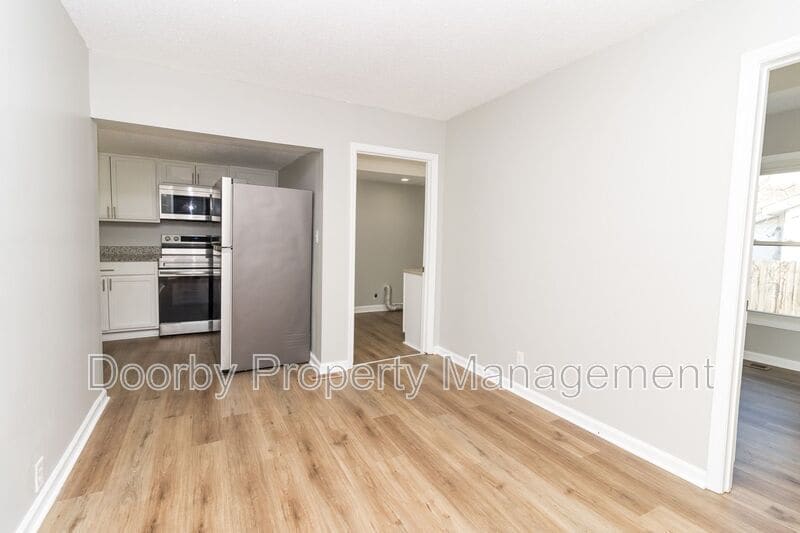 Building Photo - 103 Farris St NE