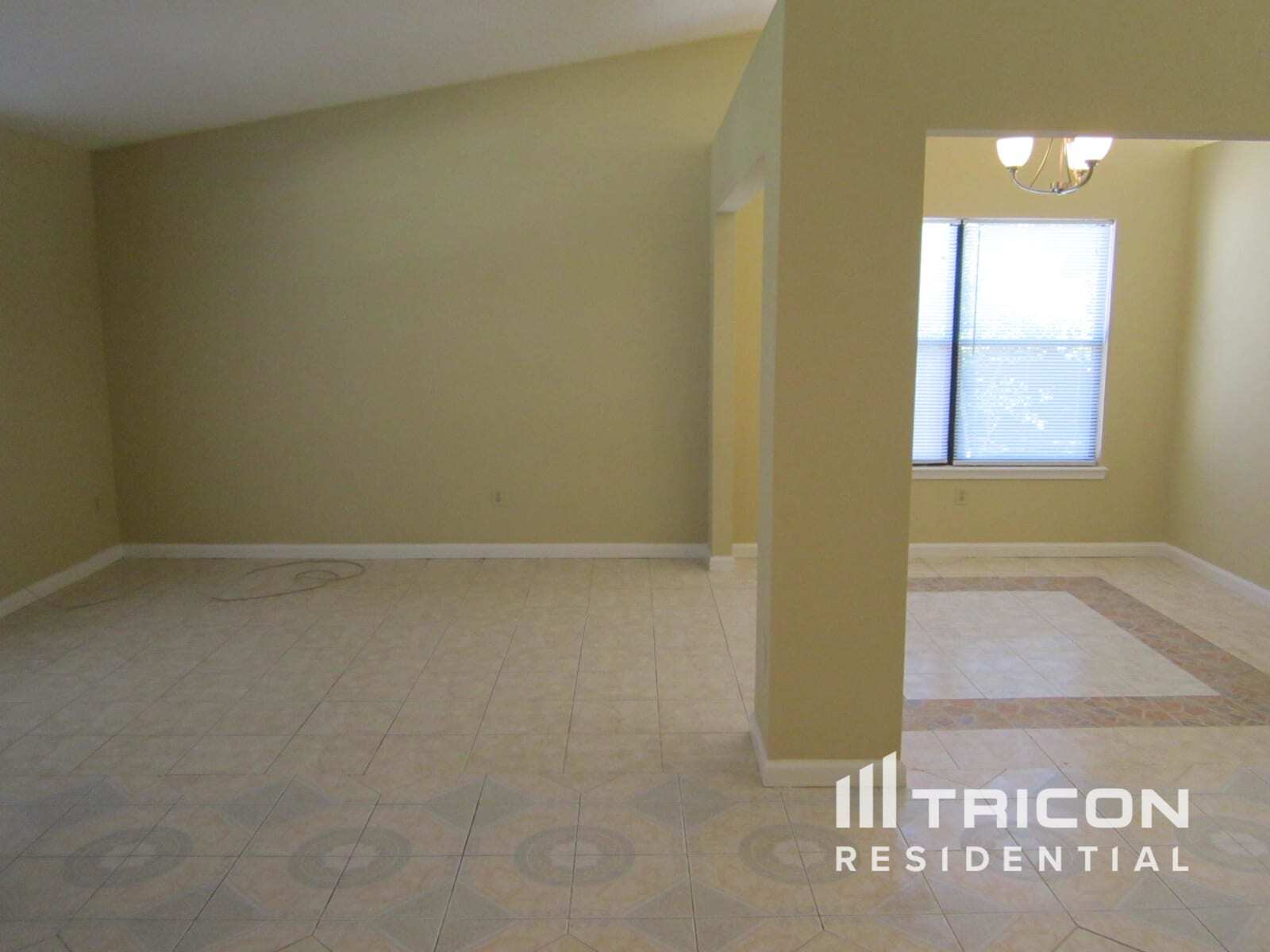 Building Photo - 3411 Grenoble Dr
