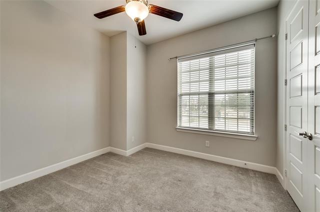 Building Photo - 5858 Orion Pl