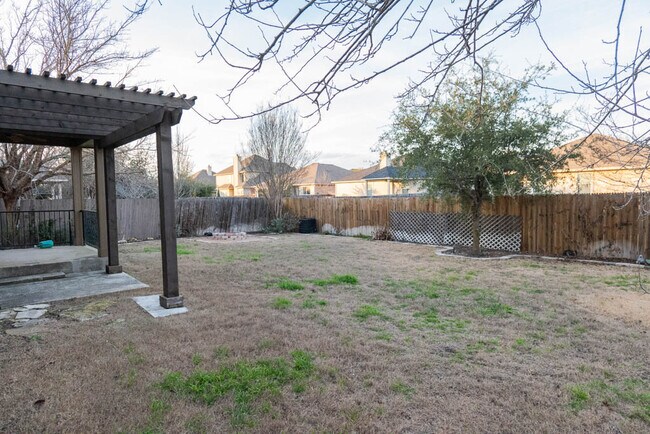 Building Photo - 404 Grisham Dr