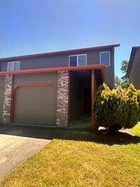 Building Photo - Large 2-story Duplex ~ 3 Bed / 1.5 Bath