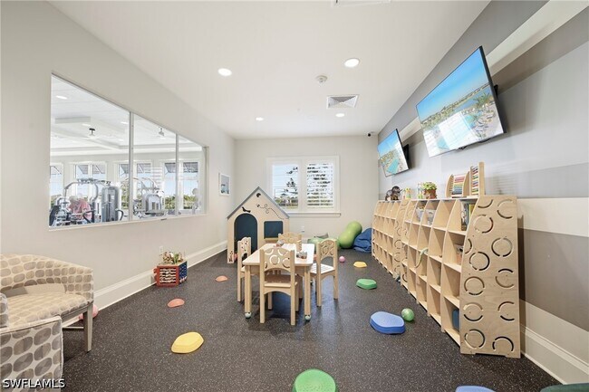 Building Photo - 14236 Pine Lodge Ln