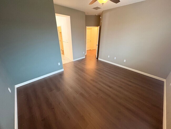 Building Photo - Lovely 3 bedroom home for rent in Hanford CA