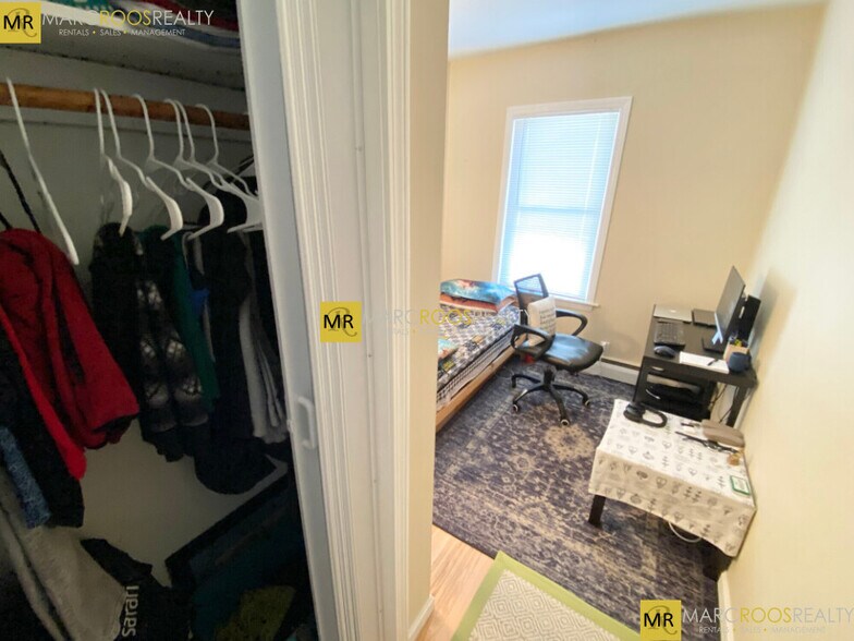 Building Photo - 10 Bickford Ave