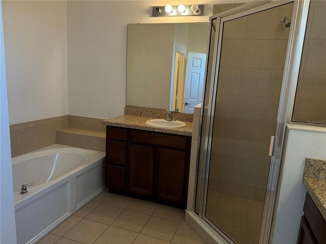 Building Photo - 1605 Portofino Meadows Blvd