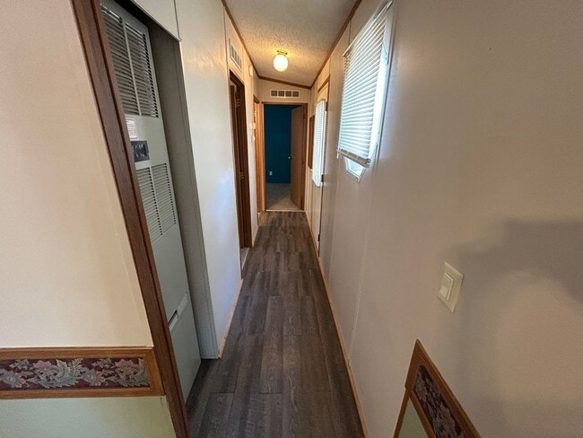 Building Photo - 3 Bed 2 Bath Mobile Home with Fenced Yard and Storage Shed