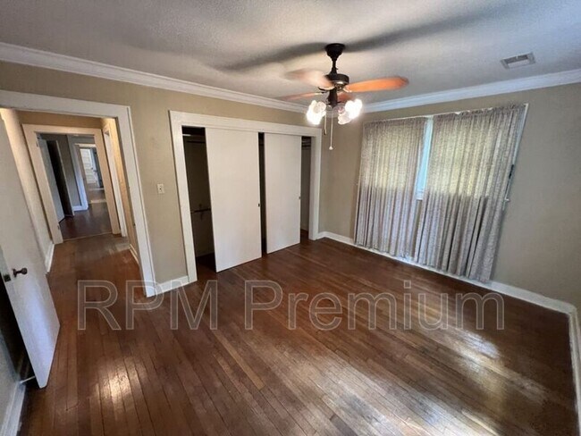 Building Photo - 4429 39th St