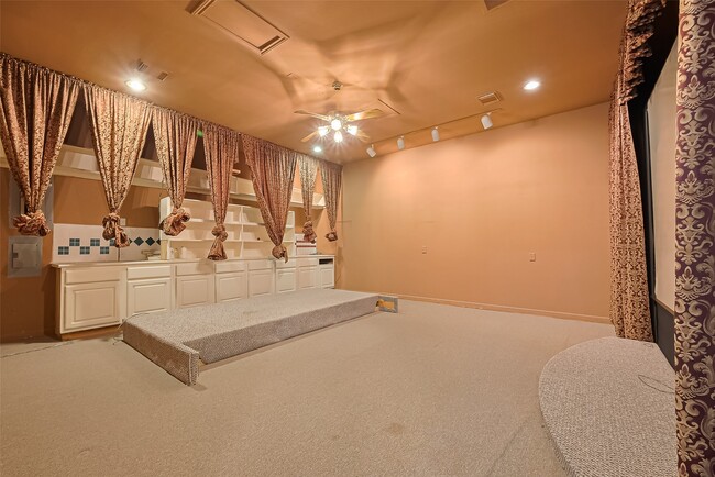 Building Photo - 36 Watermill Pl