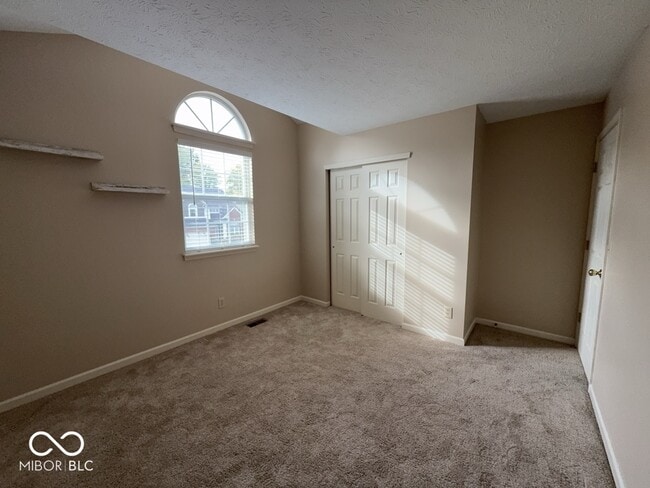 Building Photo - 10765 Belmont Cir