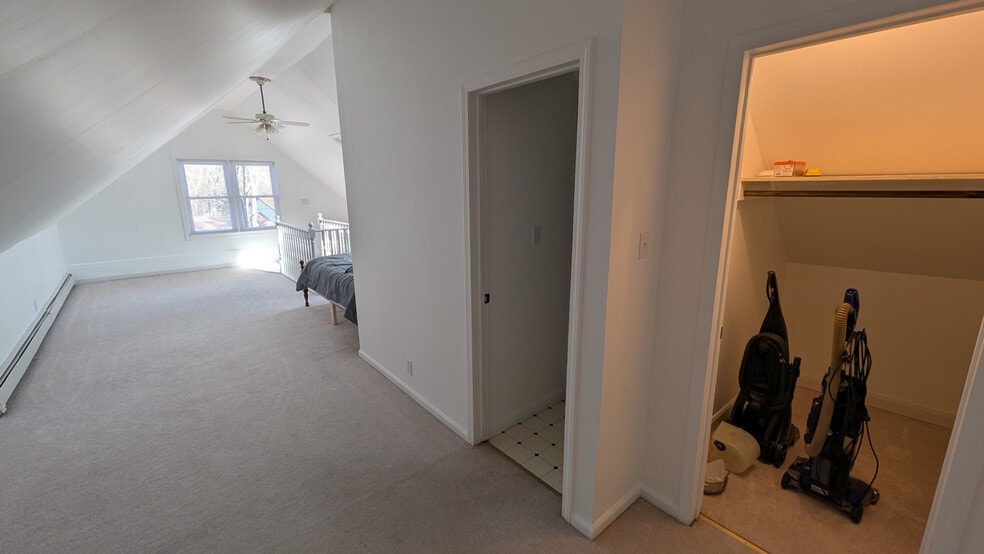 Building Photo - 128 Orchard St