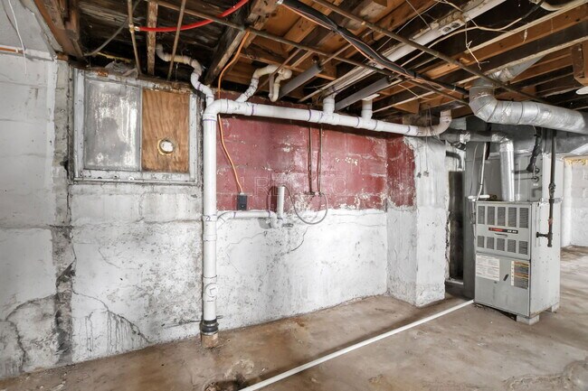 Building Photo - 131 N 39th St