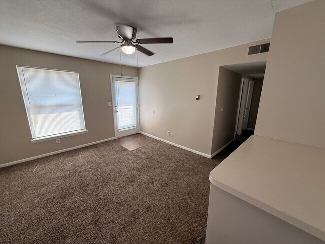 Building Photo - HOME IN BULLITT COUNTY-Hillview