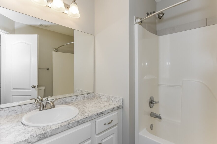 Building Photo - 1616 Allston Dr