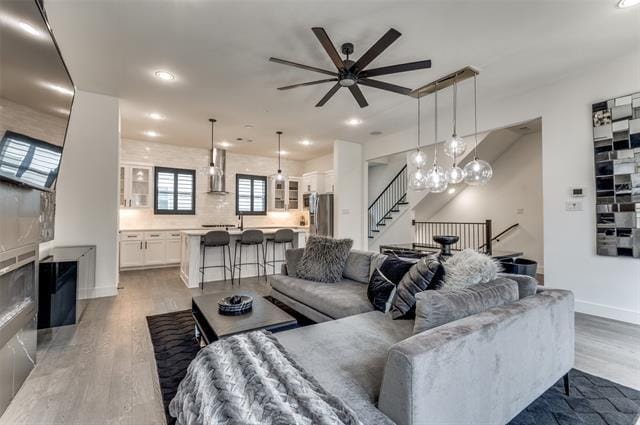 Building Photo - 2537 El Camino Ln