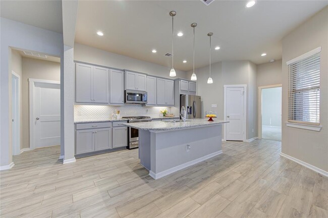 Building Photo - 6022 Bristol Spur Ln