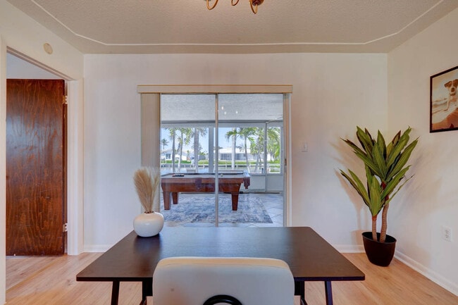 Building Photo - 107 Jamaica Dr