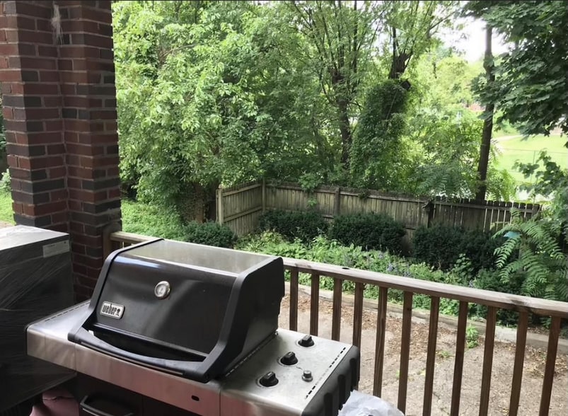 Building Photo - 1320 S Negley Ave