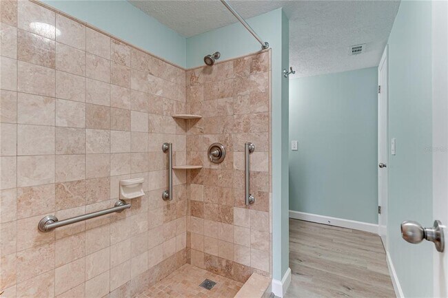 Building Photo - 4242 Heron Way