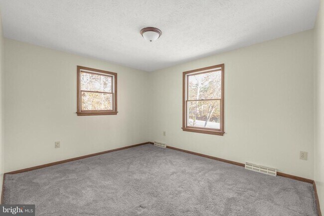 Building Photo - 22397 Armstrong Dr