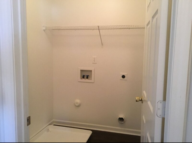Building Photo - 4544 Fairport Ct