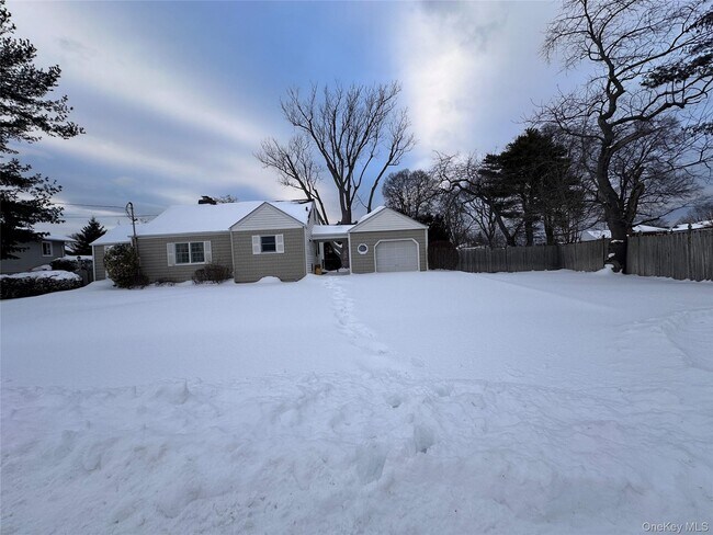 Building Photo - 91 7th St