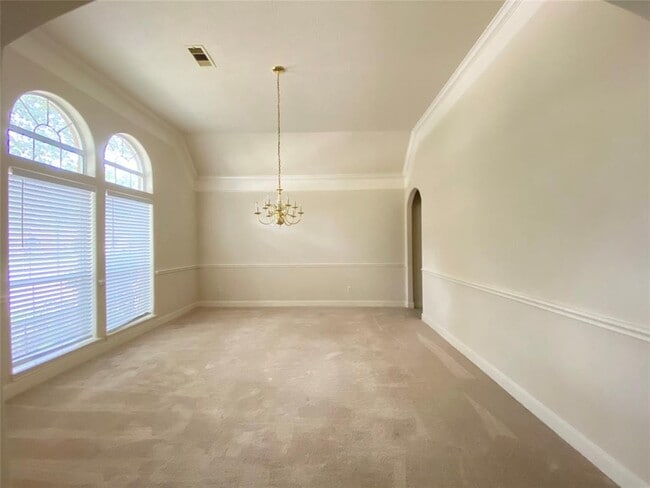 Building Photo - 10122 Meridian Lakes Dr