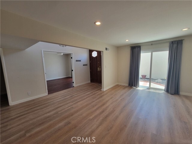 Building Photo - 11 Meadowsweet Way