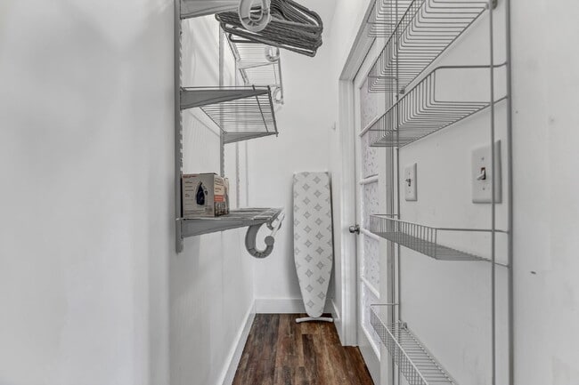 Building Photo - Furnished 1-Bedroom Lower Apartment on Main St