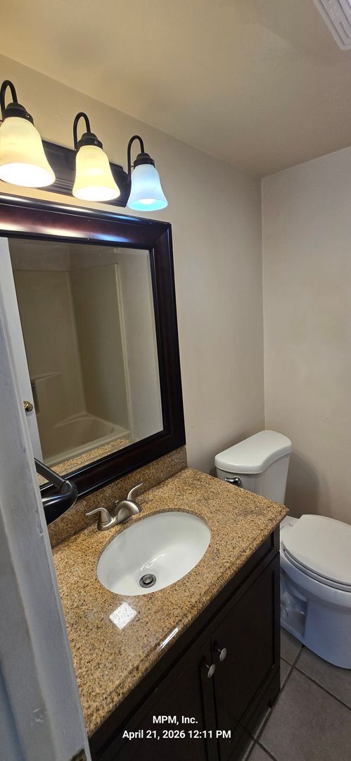 Building Photo - 3 bedroom 2 bath home near schools and shopping