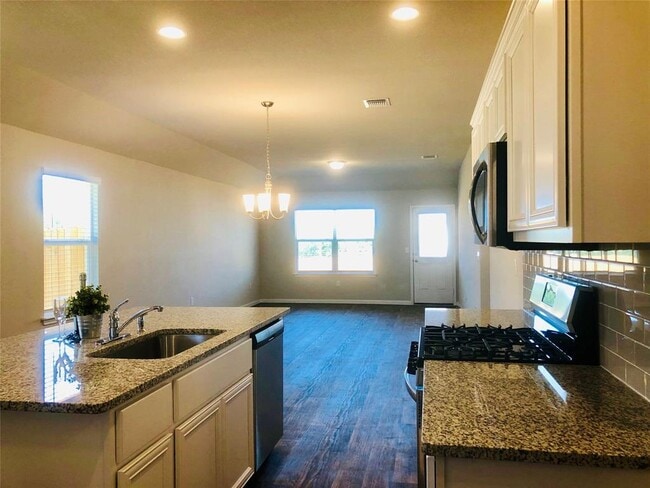 Building Photo - 13941 Heidhorn Dr