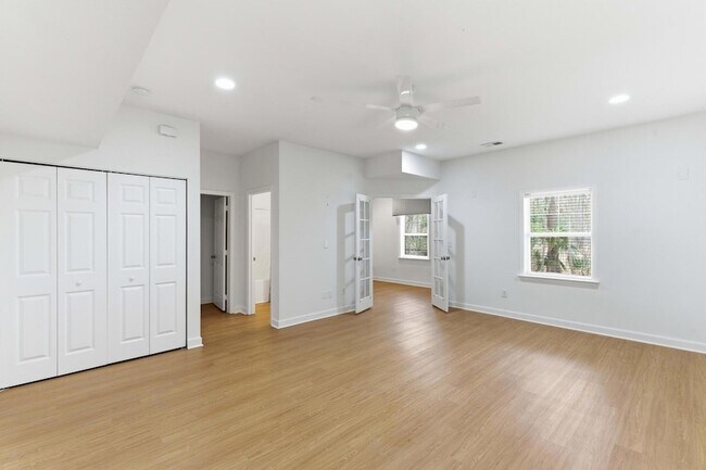Building Photo - 124 Palm Cove Way