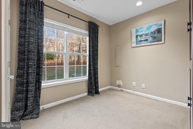 Building Photo - 42770 Keiller Terrace