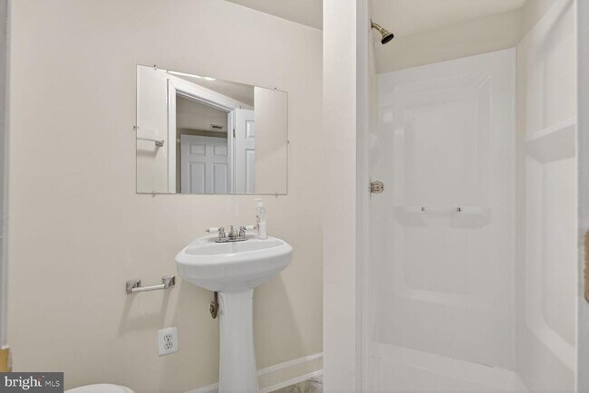 Building Photo - 6652 Debra Lu Way