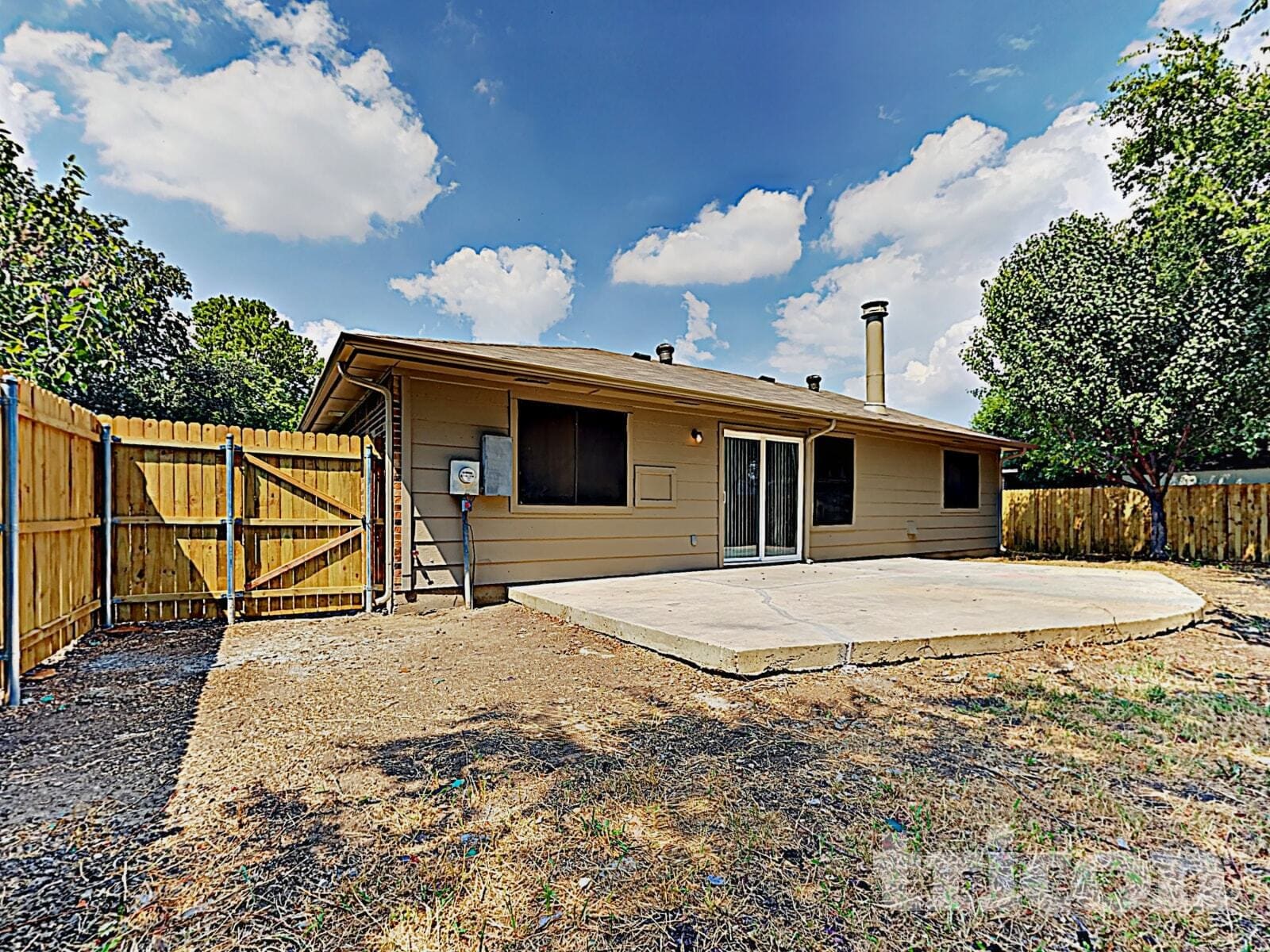 Building Photo - 2537 Rialto Way