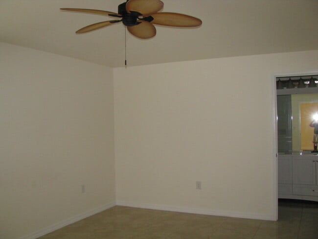 Building Photo - 1213 Oceanic Rd