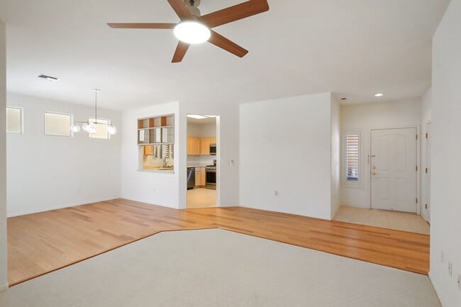 Building Photo - 55+ Age Restricted Sun City Summerlin  @ B...