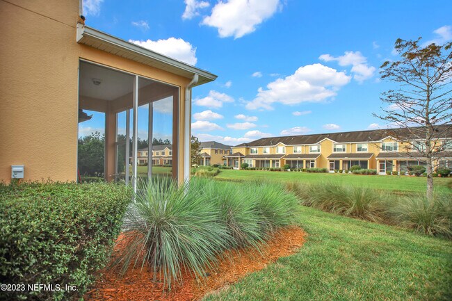 Building Photo - 14046 Saddlehill Ct