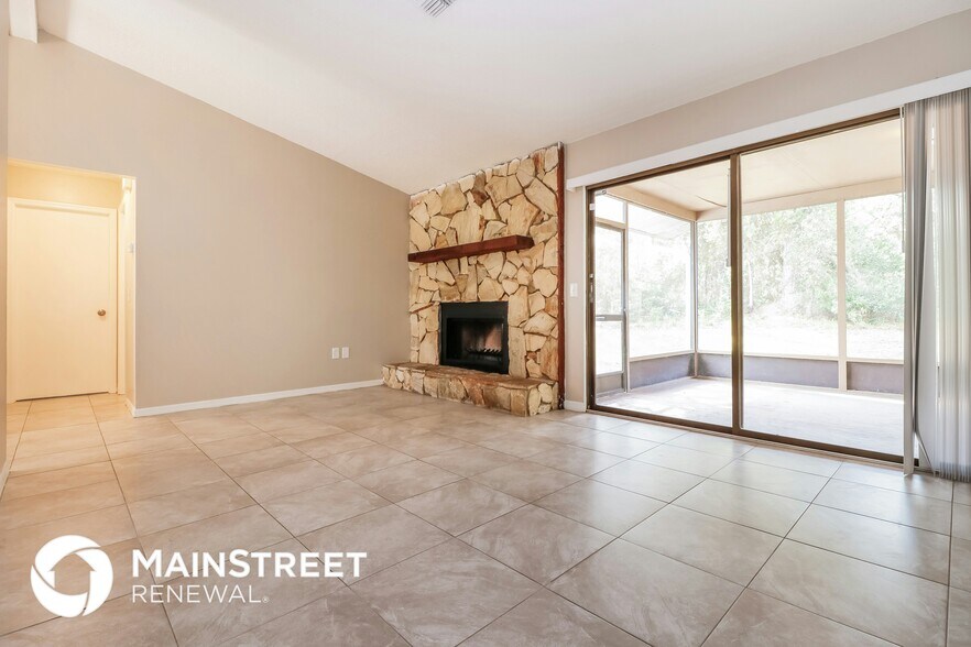Building Photo - 2133 Lema Dr