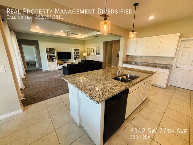 Building Photo - 6342 SW 77th Ave