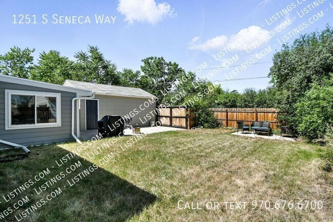 Building Photo - 1251 S Seneca Way