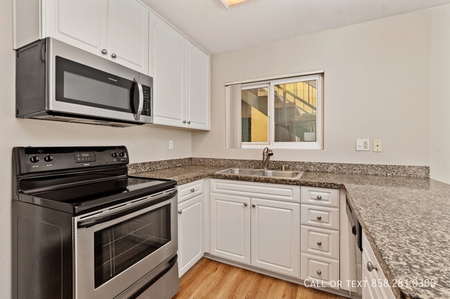 Building Photo - 17105 W Bernardo Dr