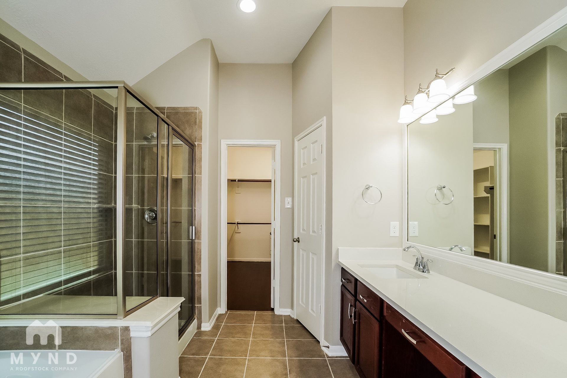 Building Photo - 22015 Cascade Hollow Ln