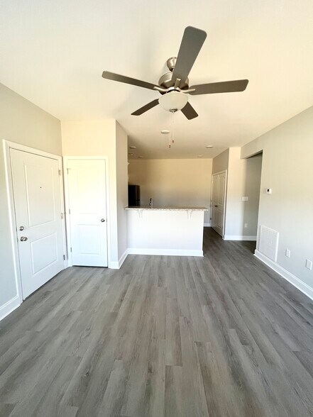 Building Photo - 4938 Worth Way