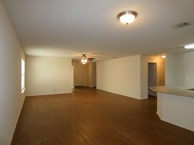 Building Photo - 10325 Bear Hollow Dr