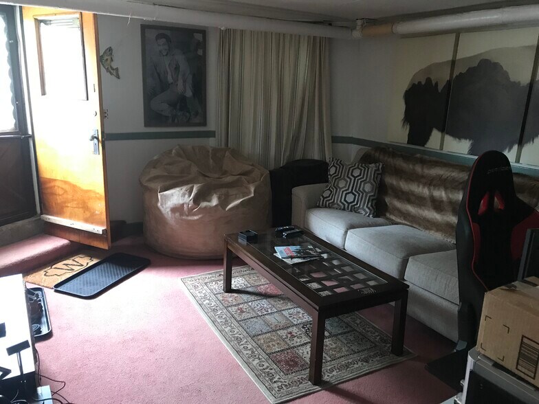 Building Photo - 29 Cameron Ave