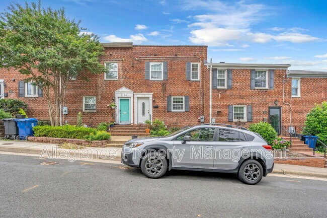 Building Photo - 3110 Landover St