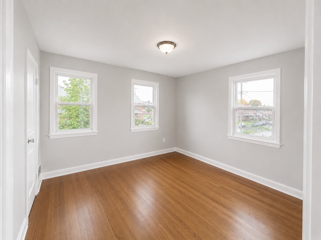 Building Photo - 7261 Bridgewood Dr