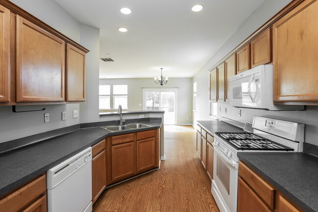 Building Photo - 153 Paxton Pl