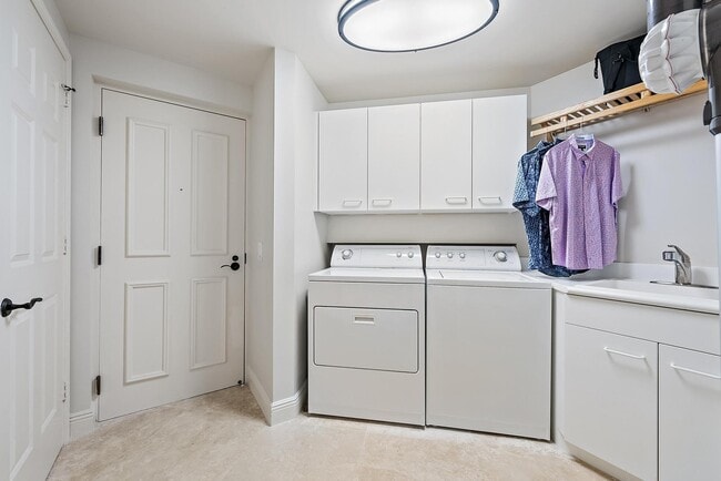 Building Photo - 500 S US Hwy 1