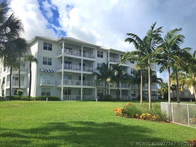 Building Photo - 312 Bay Colony Dr N
